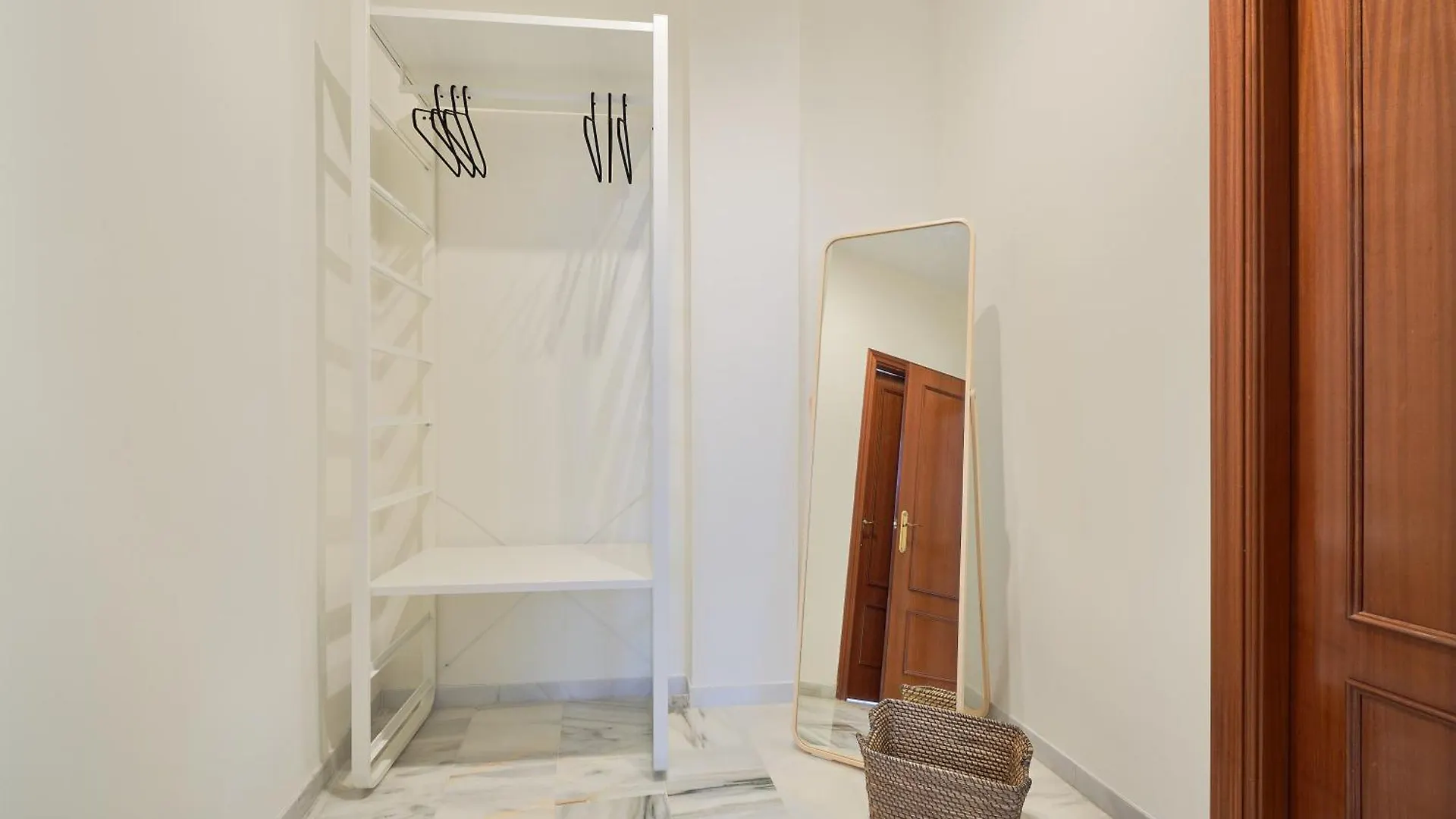 Iloftmalaga Carreteria - Rosaleda Apartment  Malaga